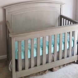 Dolce Babi Primo Convertible Crib With Guard Rail