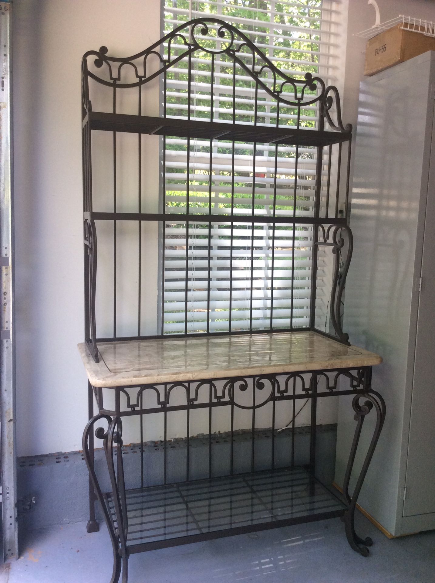 GORGEOUS IRON AND MARBLE BAKERS RACK