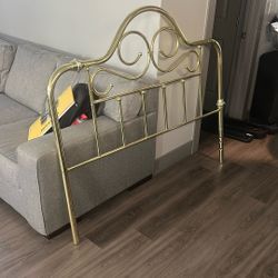 headboard 