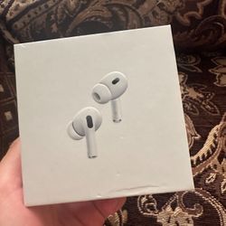 Airpod Pros, barely used