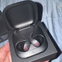 Beats Earbuds 