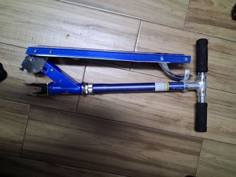 Razor needs wheels