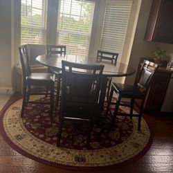 Dinning Room Table Set and Round Rug