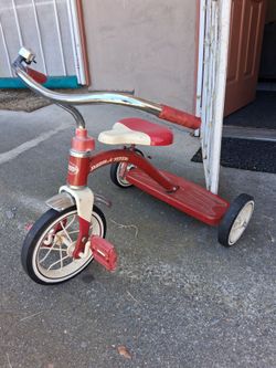 Radio flyer tricycle