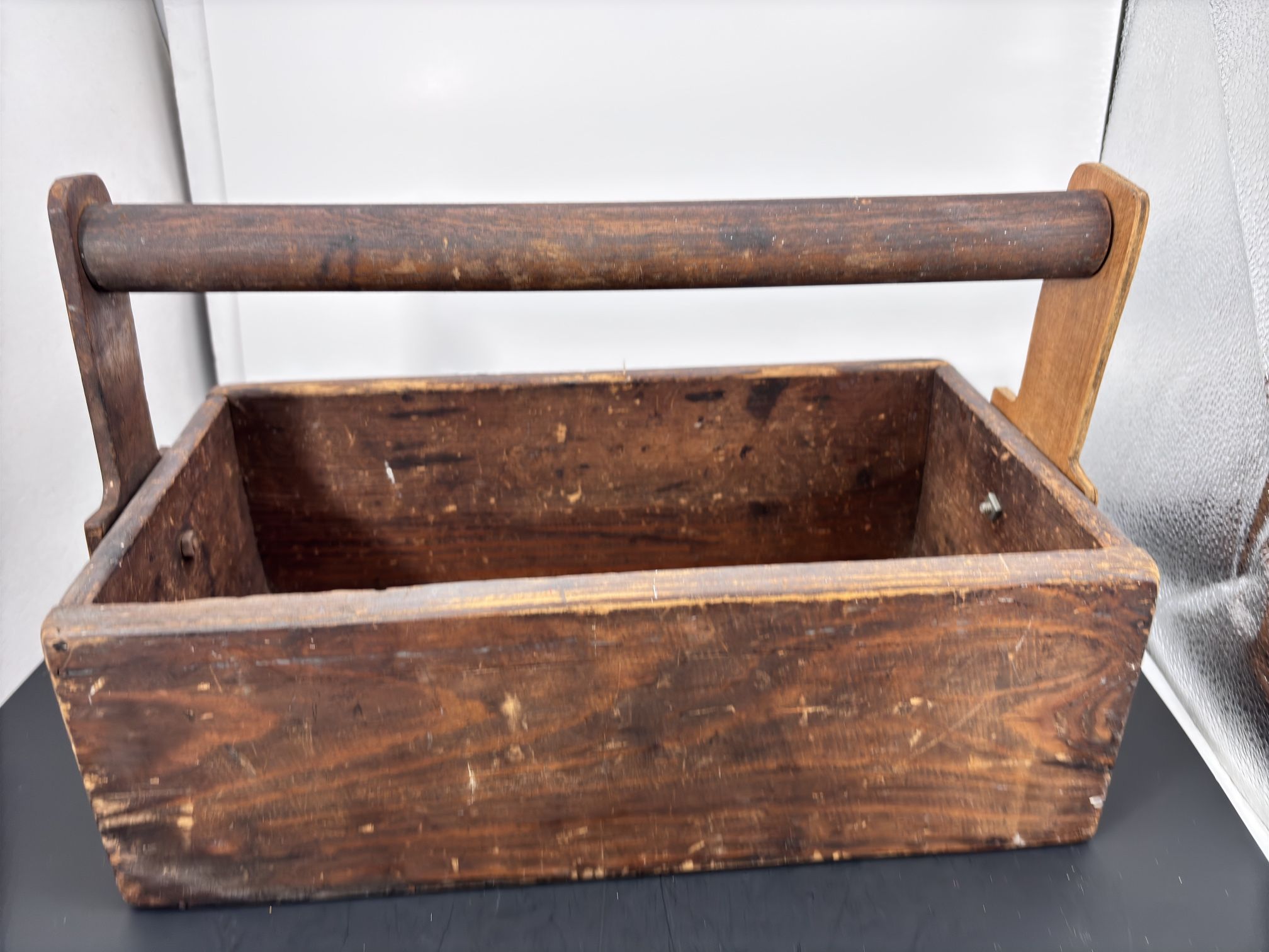 Primitive Wooden Carpenter’s Tool Box Caddy Tote Swing handle 15" Farmhouse
