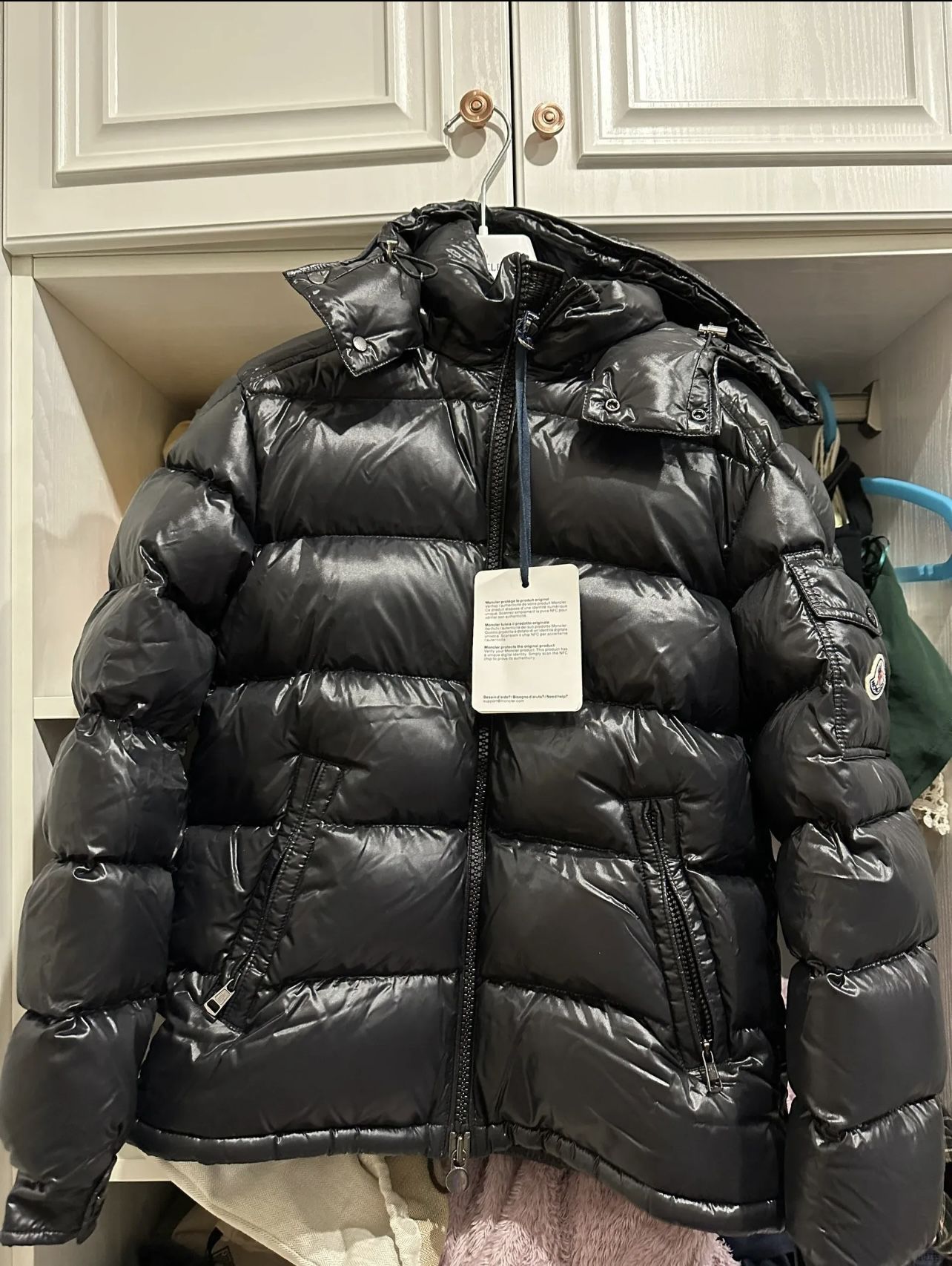 moncler 100 for Sale in Bronx, NY - OfferUp