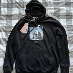 Throwback. James Bond Hoodie - Size: S