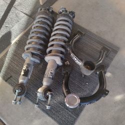 Ranger Tremor Fox 2.0 Struts (With Level Kit)