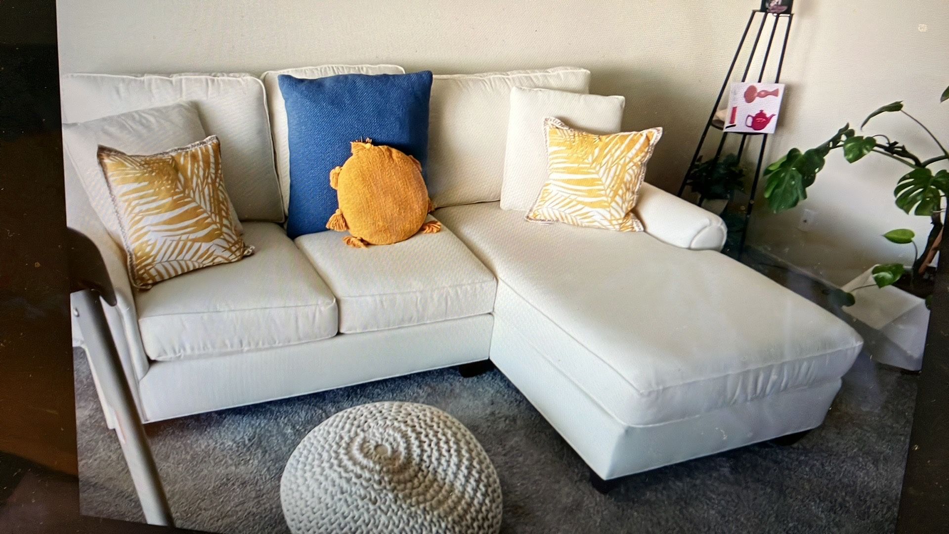 Bassett Custom Davenport sofa with Chaise