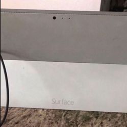 Microsoft Surface 1631 Pro 3 Silver - 128GB, 12", Windows 10, Intel Core i3