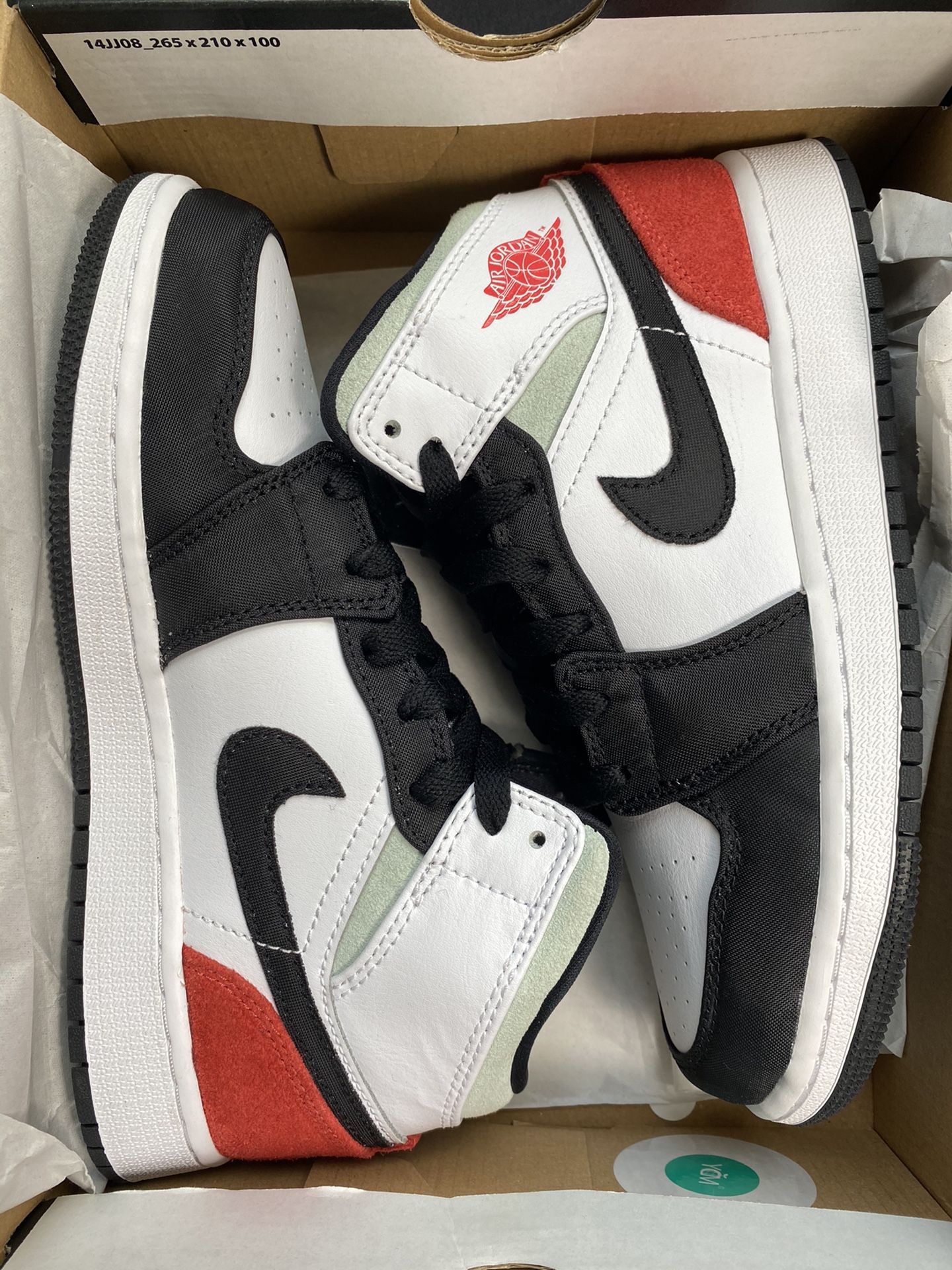 Jordan 1 Mid Gs Size 4