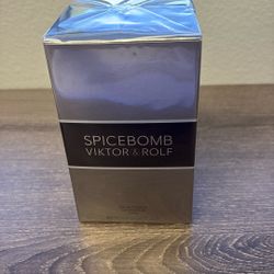 Viktor & Rolf SpiceBomb 3.04 oz EDT