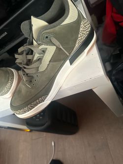Jordan 3s