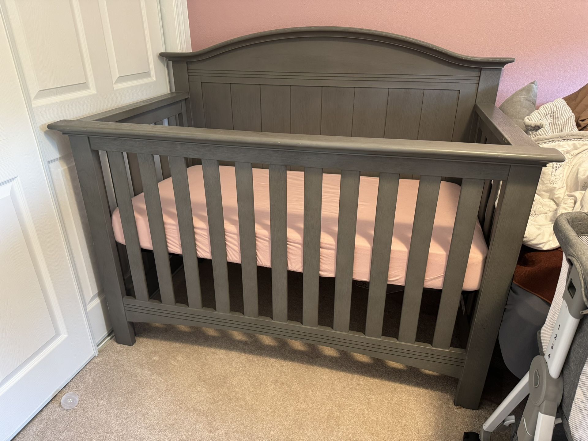 Crib And Changing Table 