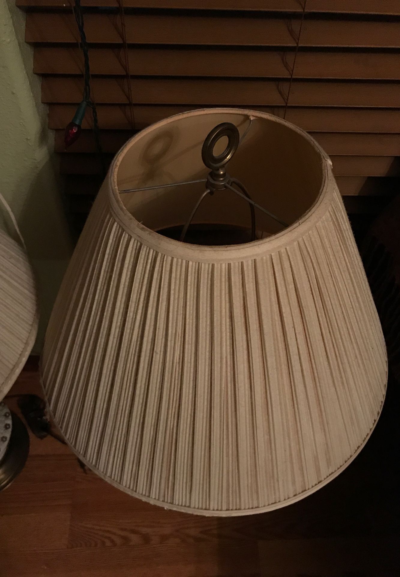 2 Lamps