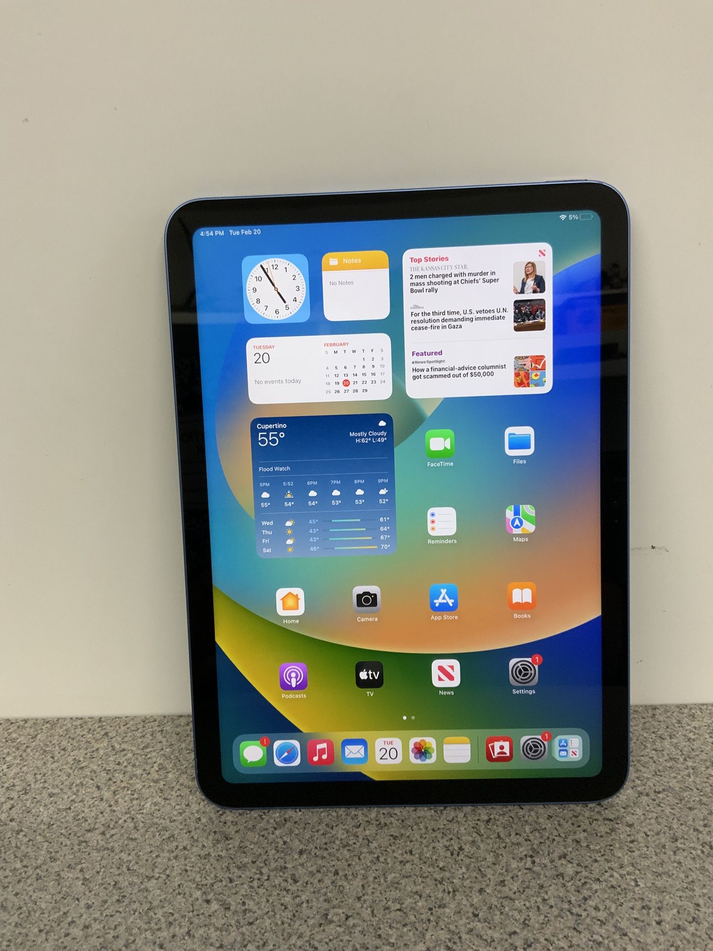 iPad Air 4th Generation 64GB Wi-Fi + Cellular