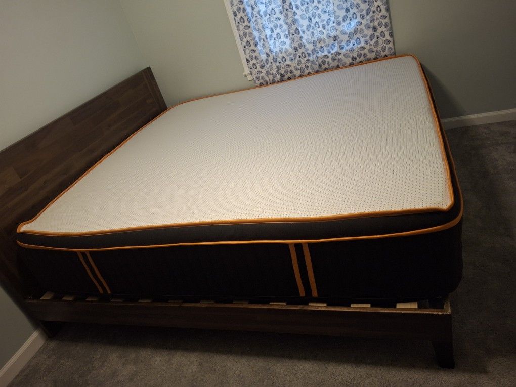King Size Bed With Bed Frame