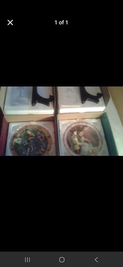 Vintage Disney 3-d Plates  New