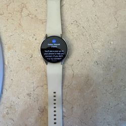 Samsung smart Watch 