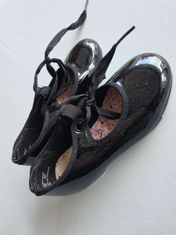 Girls tap shoes