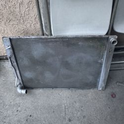 Infinity M35 Radiator 