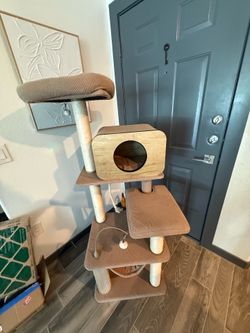 Cat Scratch Tower - Used