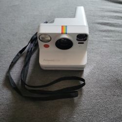Polaroid Now