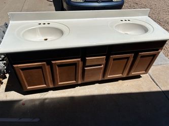 Bathroom vanity 72”