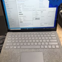 Microsoft Surface Laptop 