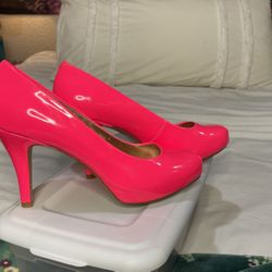 Steve Madden Women’s Size 9 Hot Pink, Patent Leather Heel