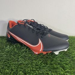 Oregon State Cleats Size 13