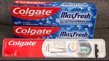 (2) Colgate Maxfresh Toothpaste & Toothbrush, Medium