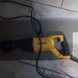 12amp DeWalt Reciprocating Saw 