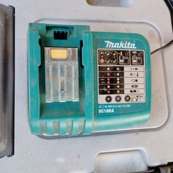 Makita Battery charger