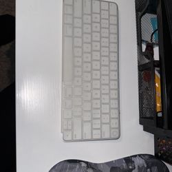 Apple Magic Keyboard with Touch ID