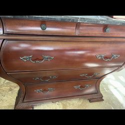 Dresser nightstand set