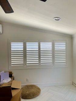Interior Wood Shutters- Custom, Plantation, Professional Installation, Licensed Company, Window Treatments & Coverings, Persianas De Madera, Espanol
