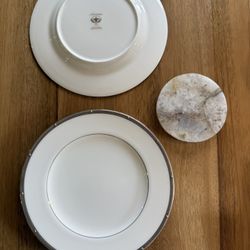 Noritake Bone China, Rochelle Platinum 4795