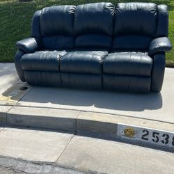Double Recliner Leather Couch …. F R E E Freeeee