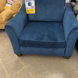 Single Sofa 