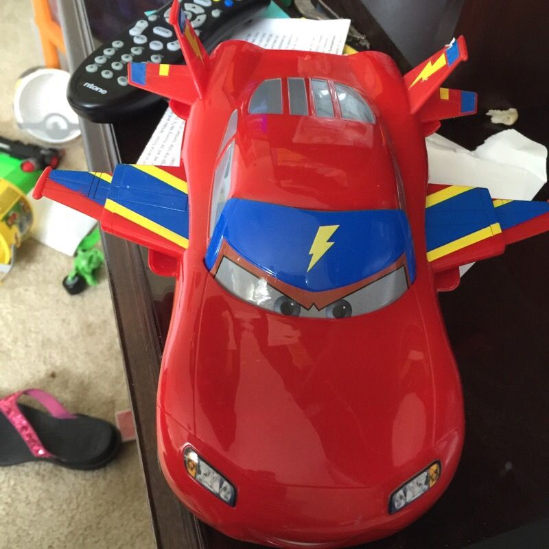 Disney Cars Lightning McQueen transformer