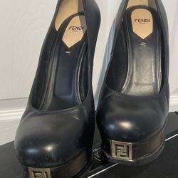 Fendi, Vero Cuoio, Black, Size 38 