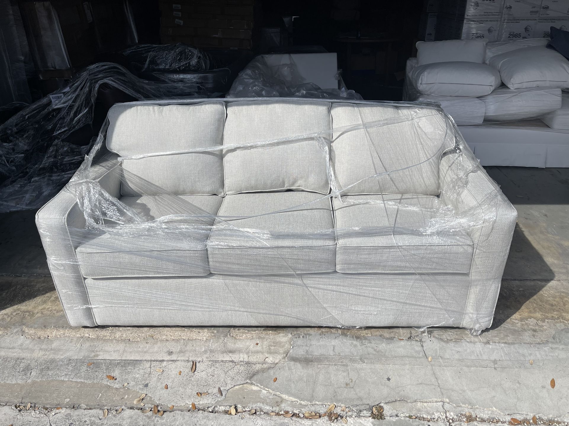 New Couch !!