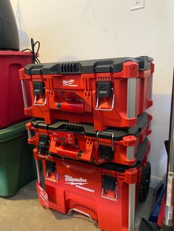 Milwaukee Packout Rolling Tool Box System (3-Piece)