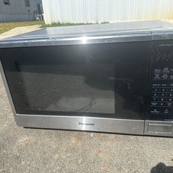 Panasonic 1100 Watts Microwave Needs Inside Plate