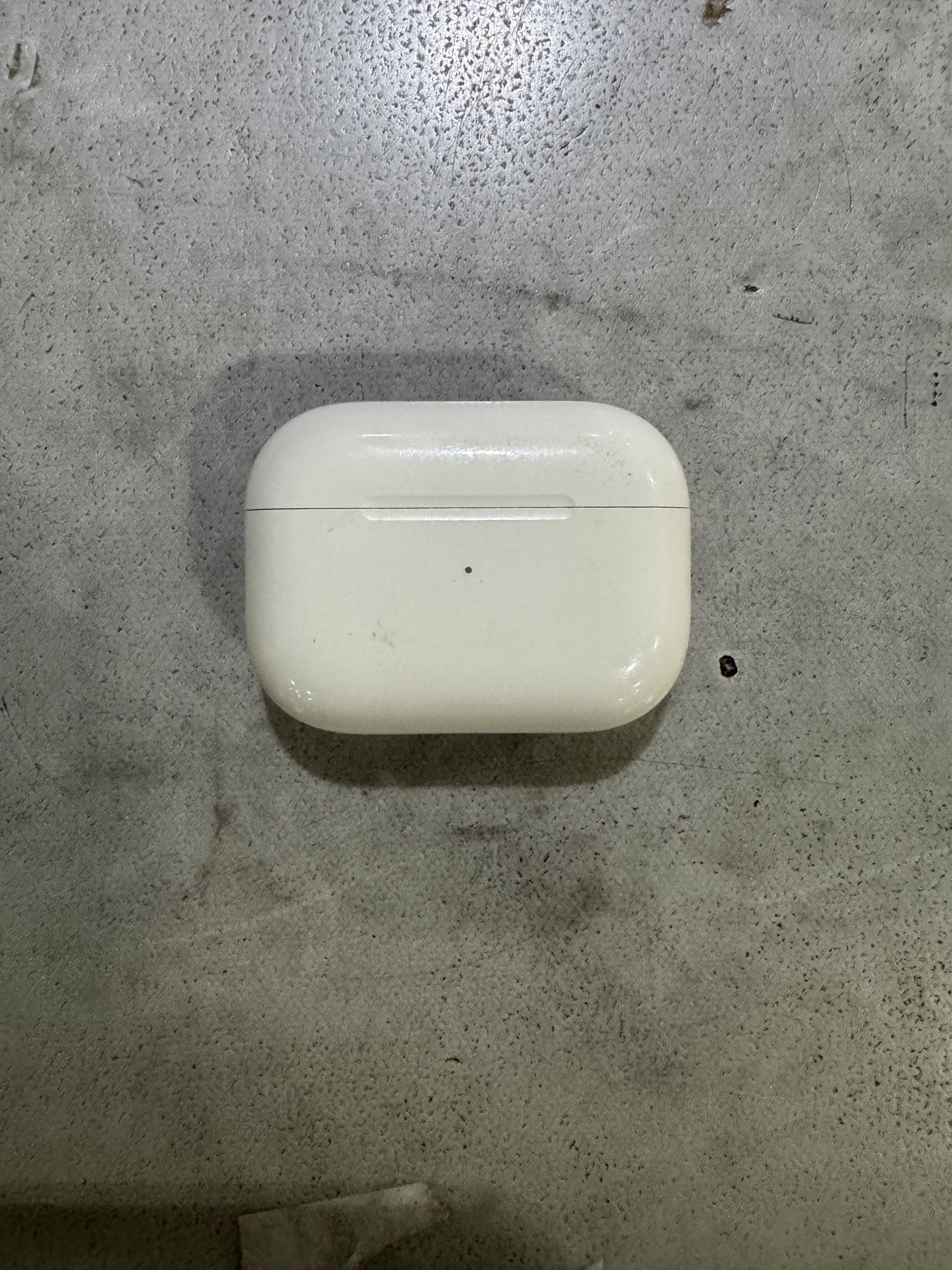 AirPods Pro (2nd Generation) – Left AirPod + Charging Case