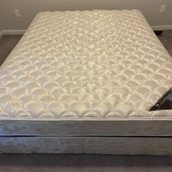 Serta QUEEN Mattress, Box Spring And Frame
