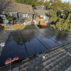🧼We Clean Your Solar Panels The Right Way🧼