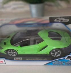 Maisto 1:18 Lamborghini Centenario Lime Green Die-Cast Model Car - NEW