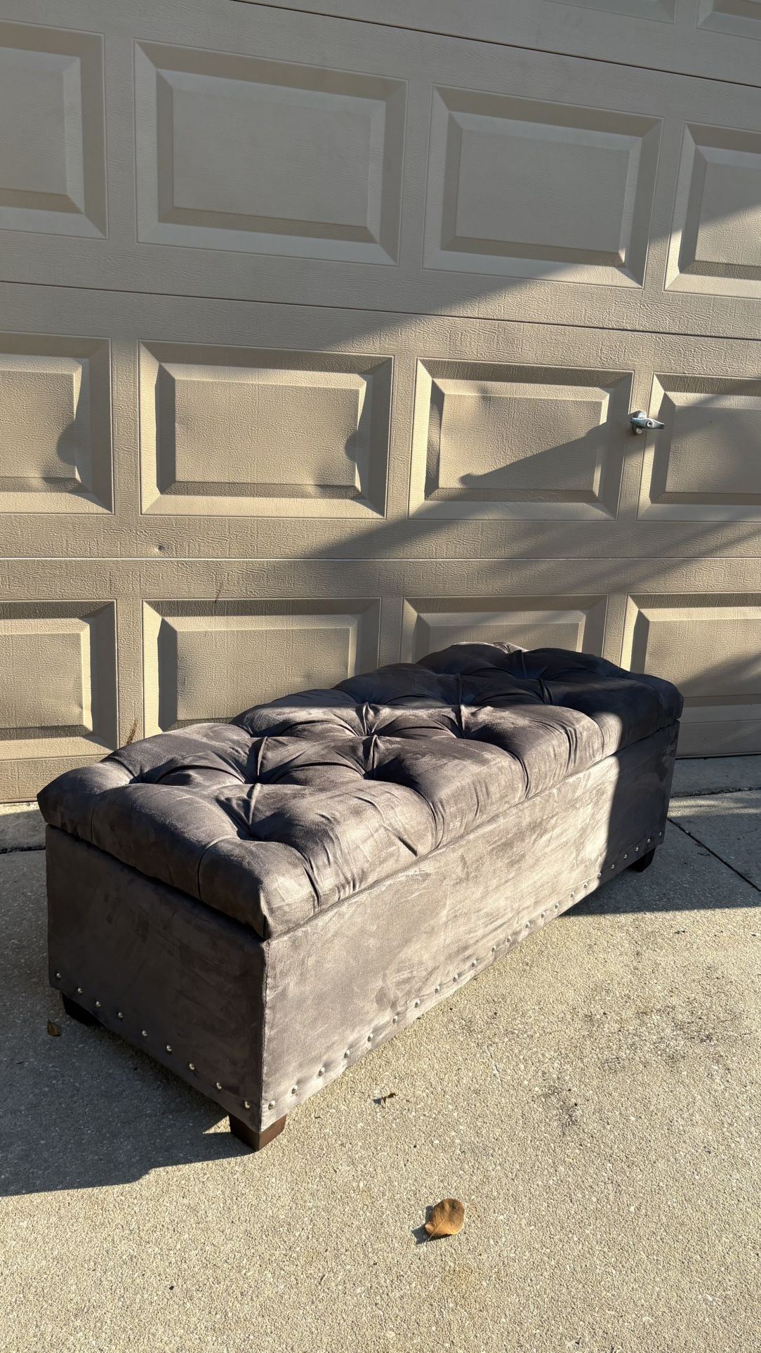 Bench/Ottoman With Storage